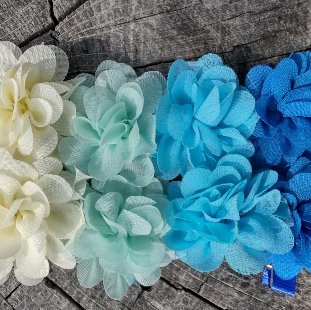 4 sets of 2 blue to white color hair bow clips - Picture 1 of 2
